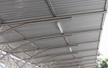 installing An Gleann Ur metal roofing